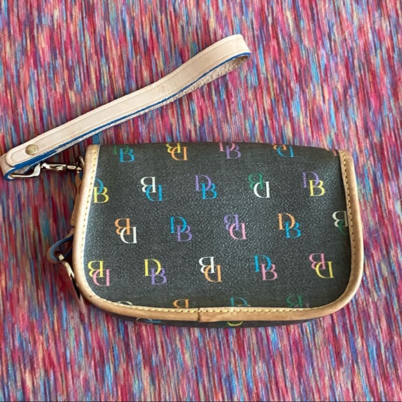 DOONEY & BOURKE | Leather wristlet - Picture 3 of 15